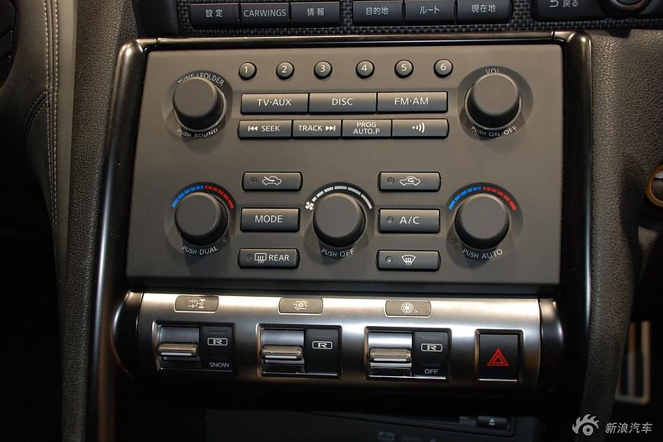 日产GT-R高清实拍图