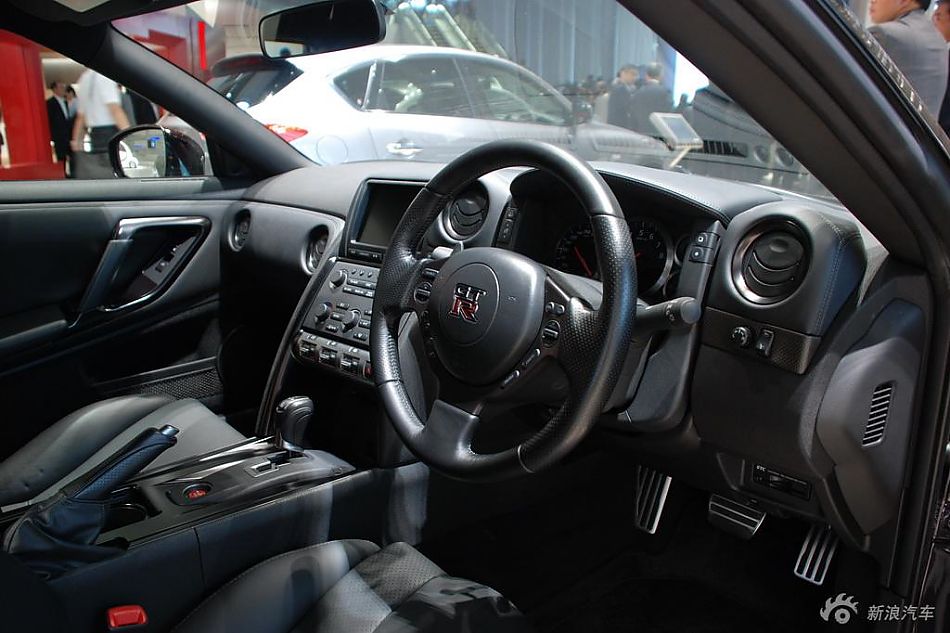 日产GT-R高清实拍图