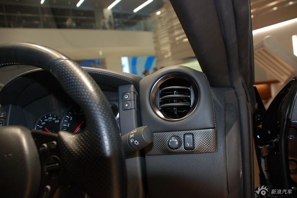 日产GT-R高清实拍图