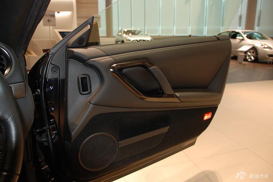 日产GT-R高清实拍图