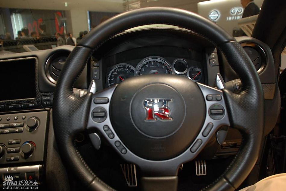 日产GT-R高清实拍图-内饰