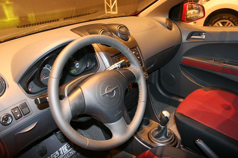 海马丘比特C-sport内饰