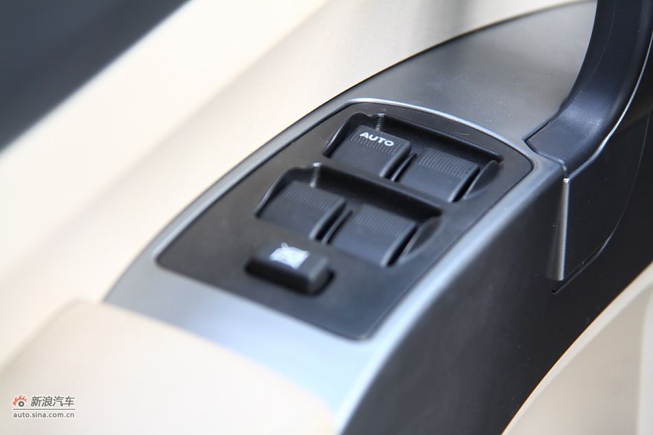 海马骑士丝路版内饰细节