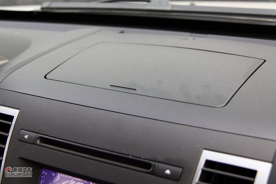 海马骑士丝路版内饰细节