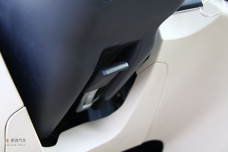 海马骑士丝路版内饰细节