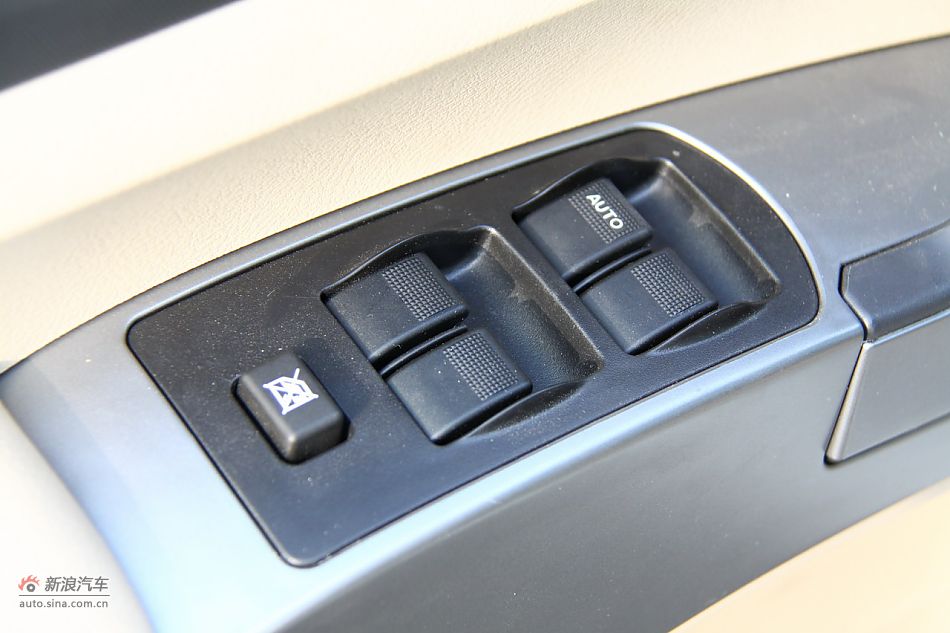 海马骑士丝路版内饰细节