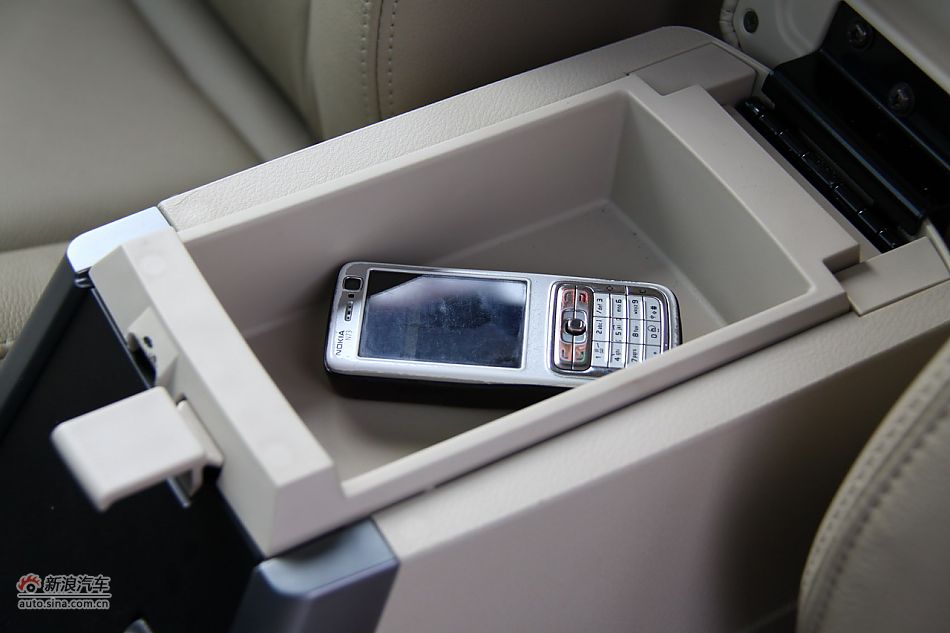 海马骑士丝路版内饰细节