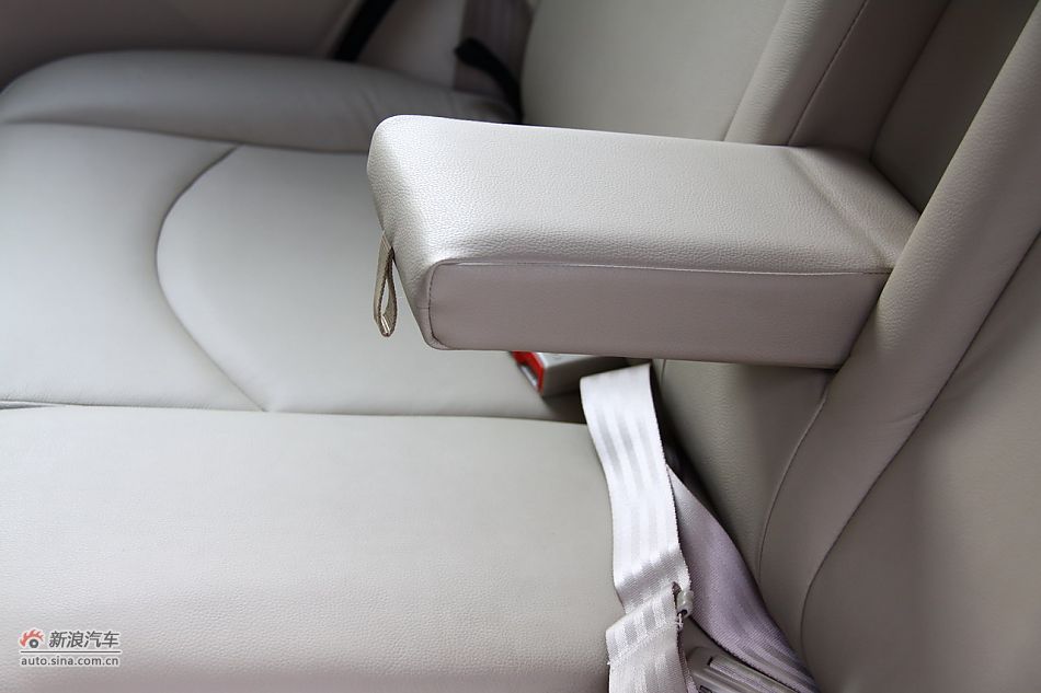 海马骑士丝路版内饰细节