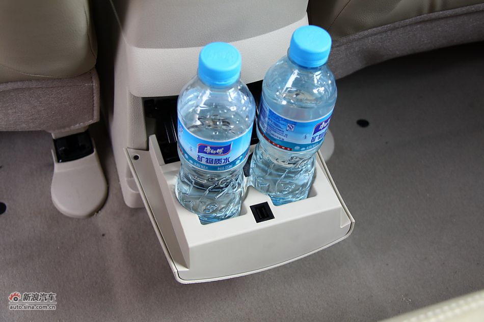 海马骑士丝路版内饰细节