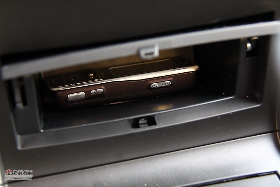 海马骑士丝路版内饰细节