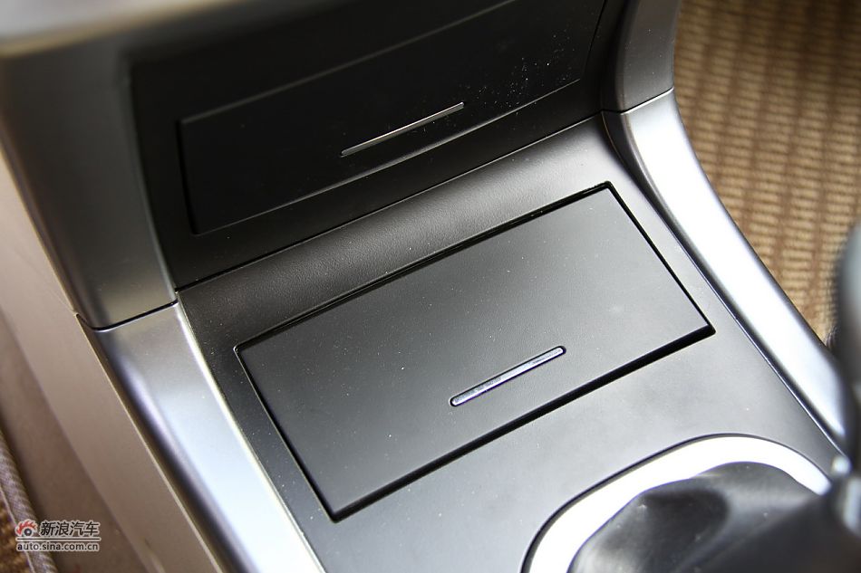 海马骑士丝路版内饰细节