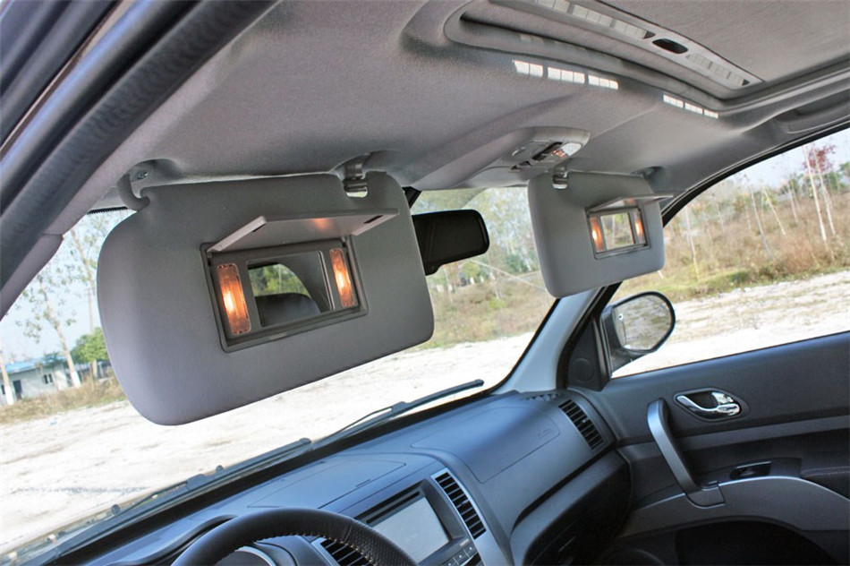 骑士 2013款 2.0L AT 智能领航型 空间