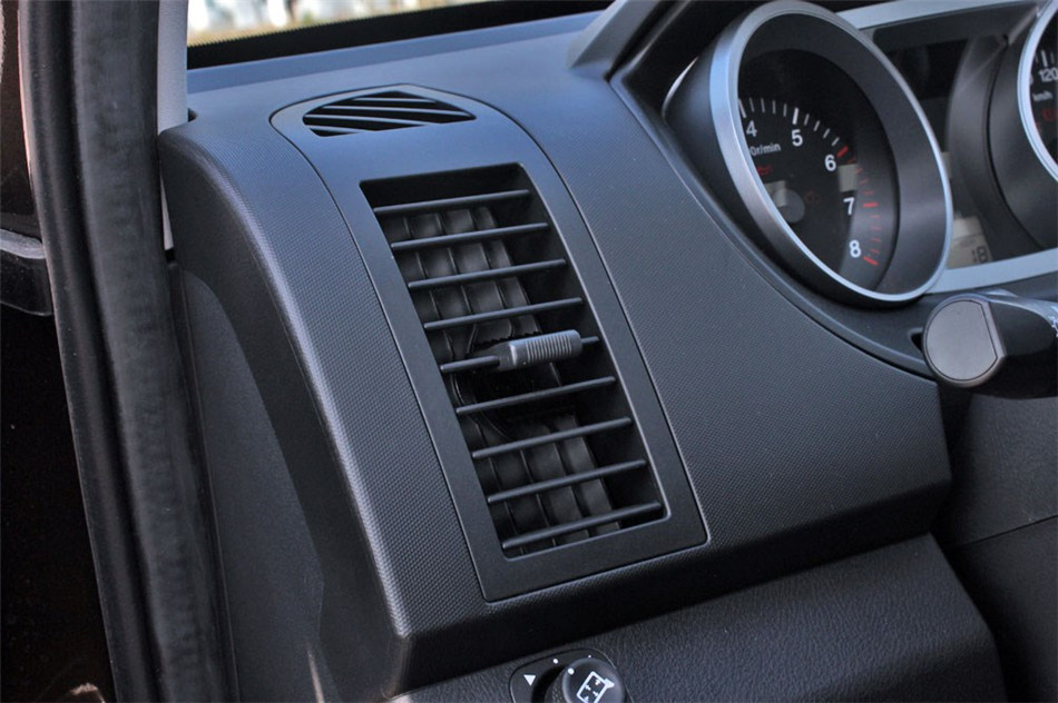 骑士 2013款 2.0L AT 智能领航型 内饰