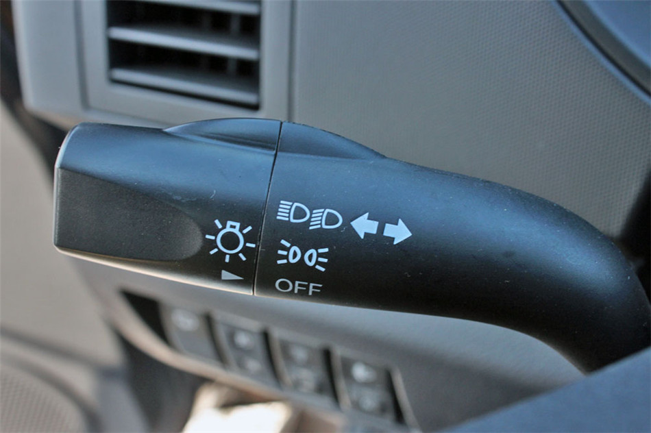 骑士 2013款 2.0L AT 智能领航型 内饰