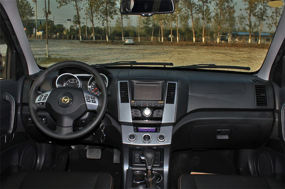 骑士 2013款 2.0L AT 智能领航型 内饰