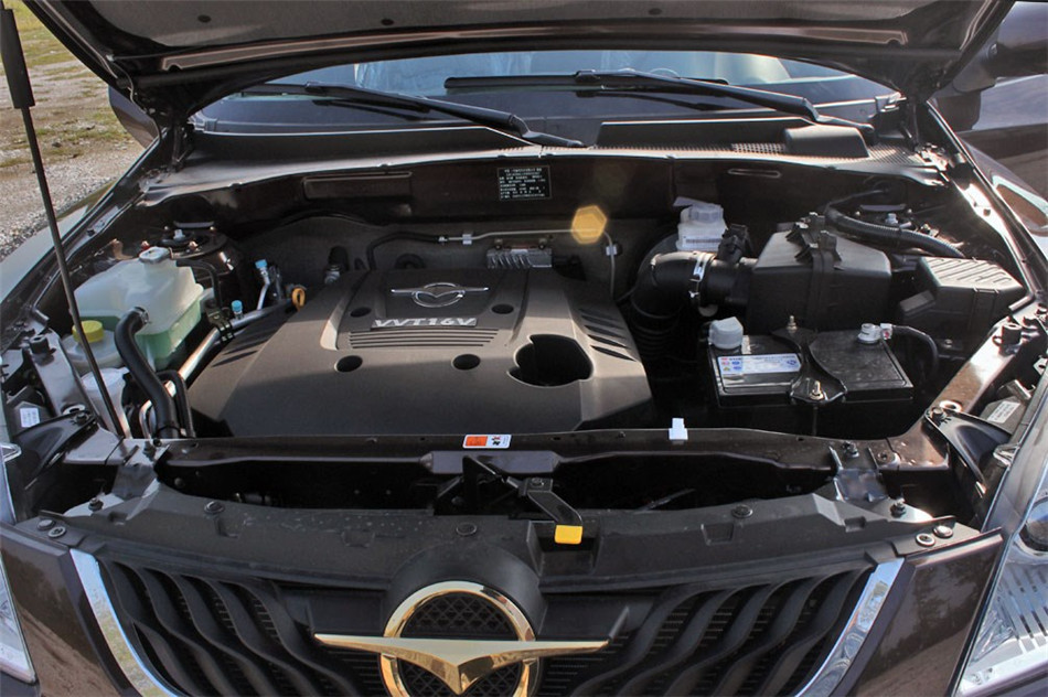 骑士 2013款 2.0L AT 智能领航型 引擎底盘