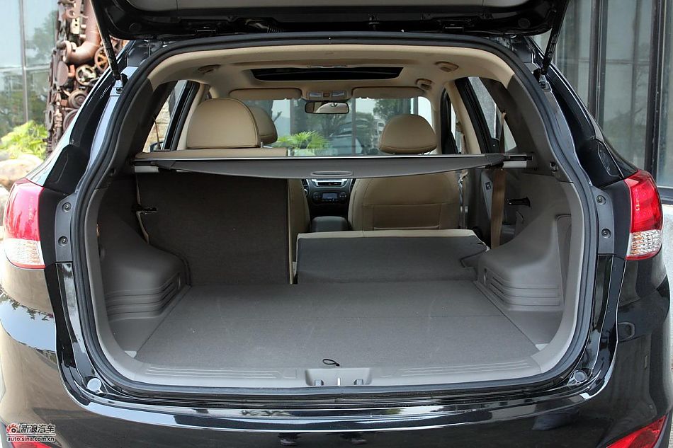 北京现代ix35内饰实拍图