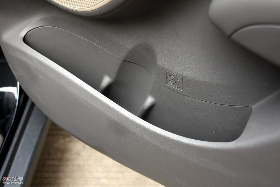 北京现代ix35内饰实拍图