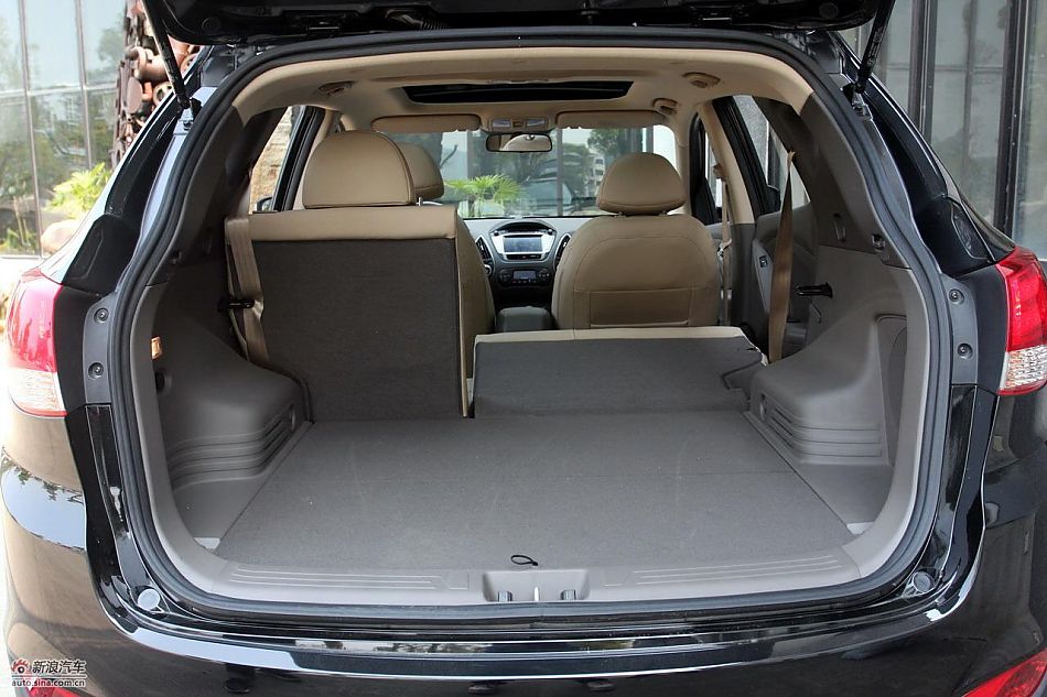 北京现代ix35内饰实拍图