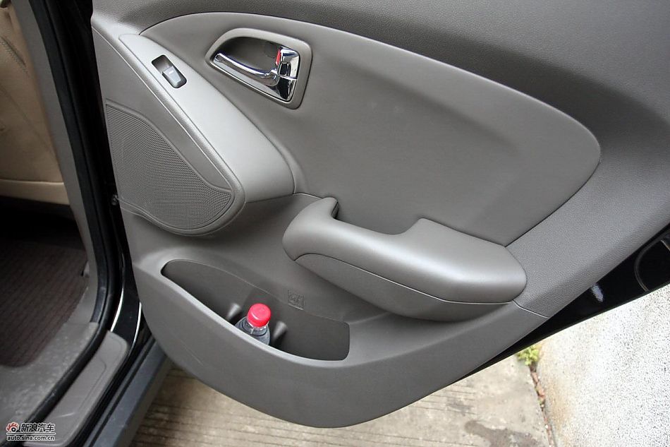 北京现代ix35内饰实拍图