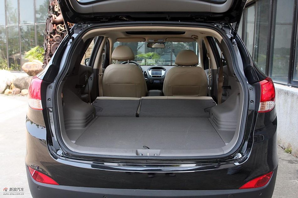 北京现代ix35内饰实拍图