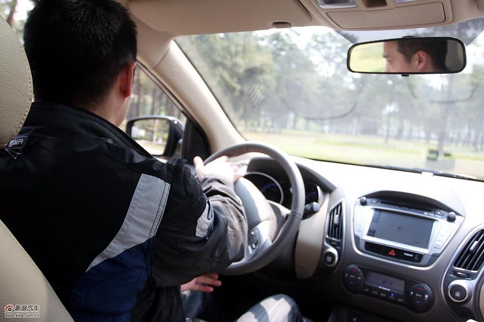 北京现代ix35试驾图