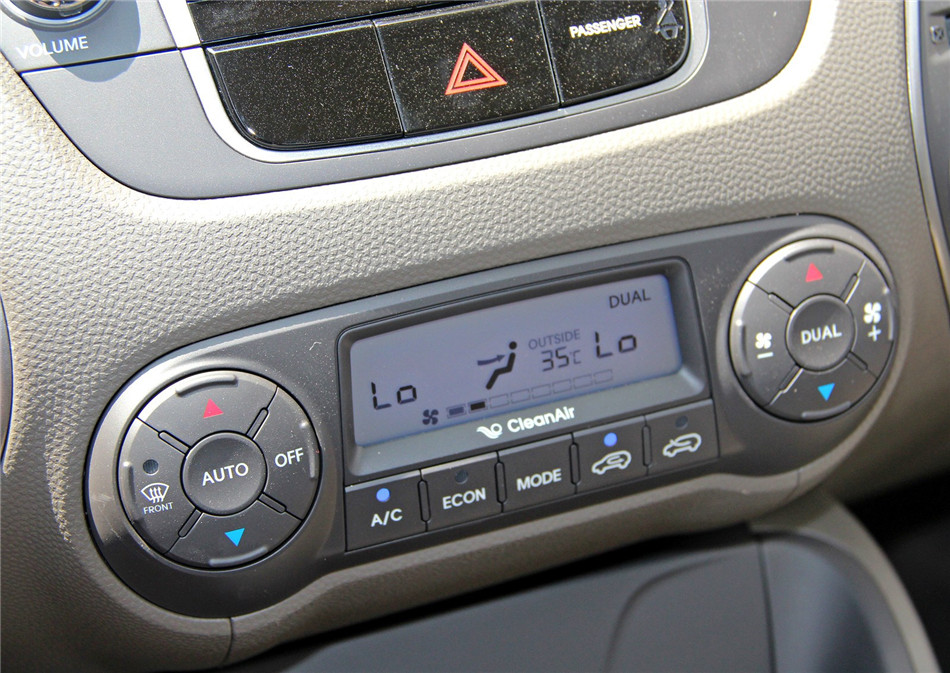 2012款北京现代ix35 2.4GLS自动两驱尊贵版