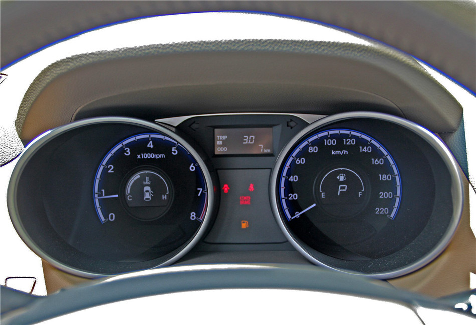 2012款北京现代ix35 2.4GLS自动两驱尊贵版