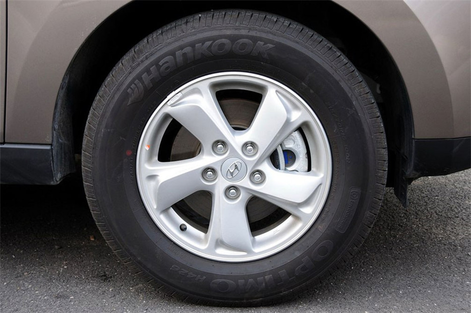 2012款北京现代ix35 2.0GL自动两驱新锐版