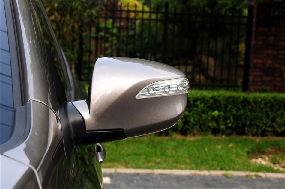 2012款北京现代ix35 2.0GL自动两驱新锐版