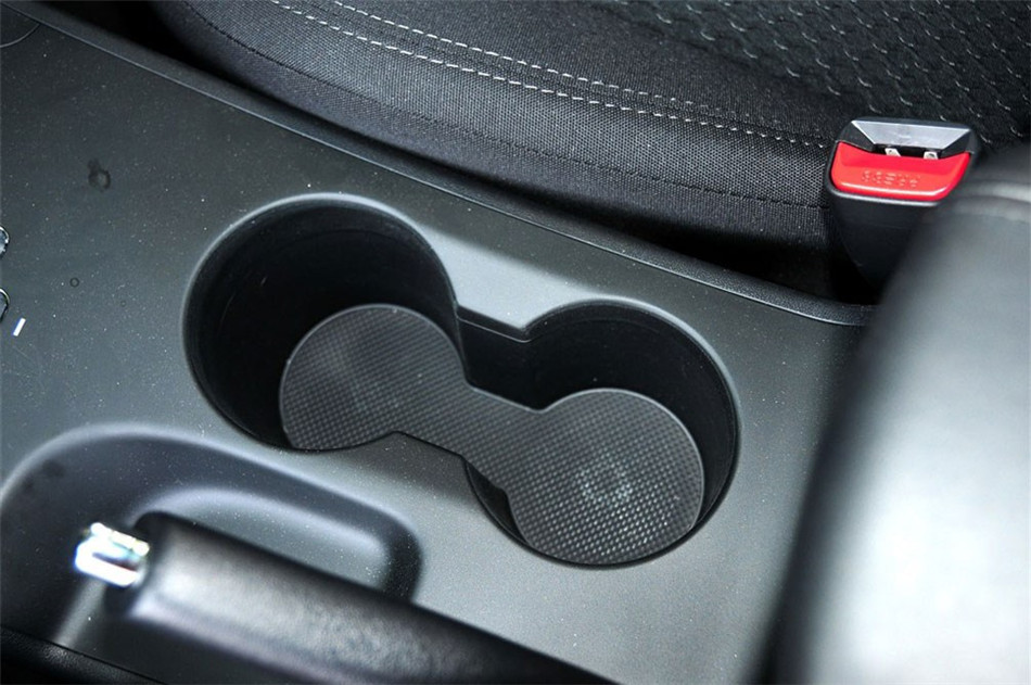 2012款北京现代ix35 2.0GL自动两驱新锐版