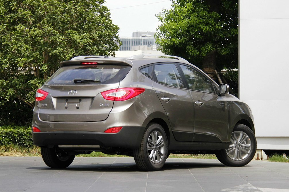 2013款北京现代ix35 2.0GLS车型