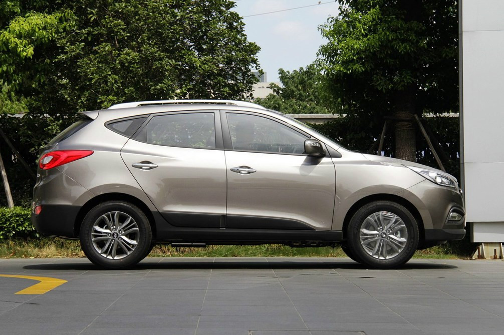 2013款北京现代ix35 2.0GLS车型