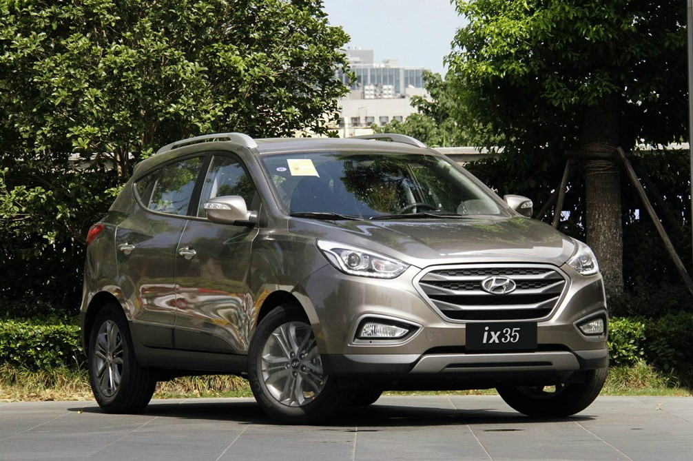 2013款北京现代ix35 2.0GLS车型