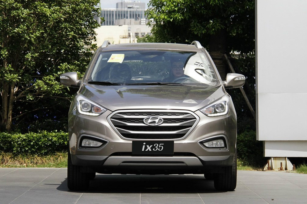 2013款北京现代ix35 2.0GLS车型