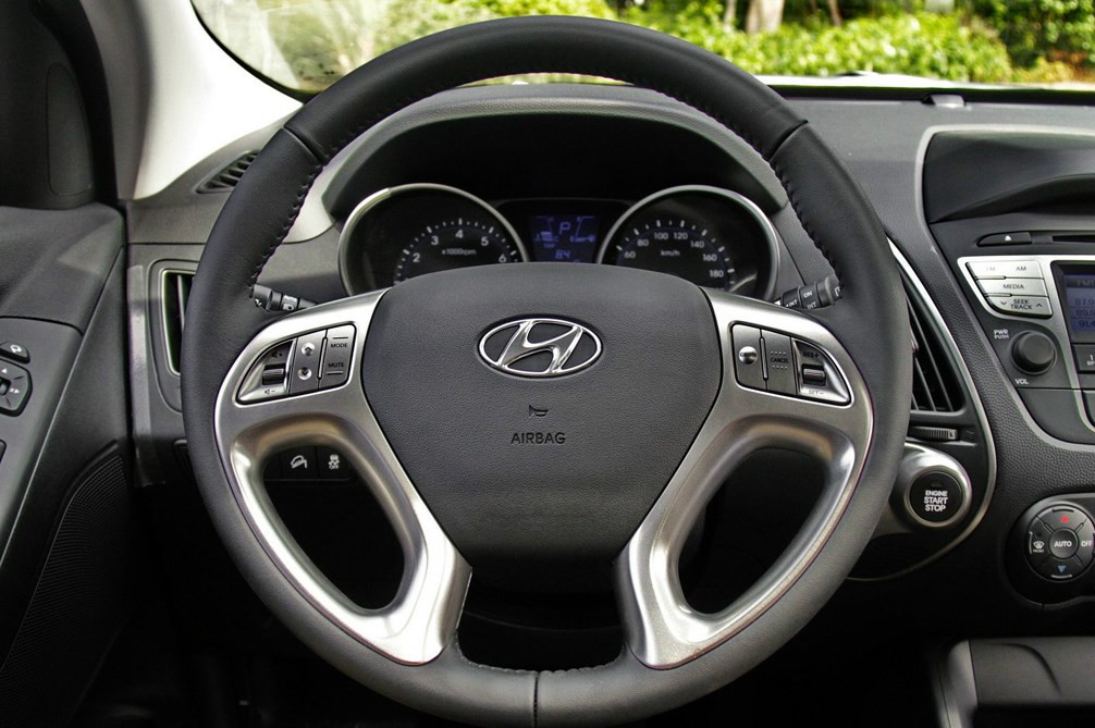 2013款北京现代ix35 2.0GLS车型