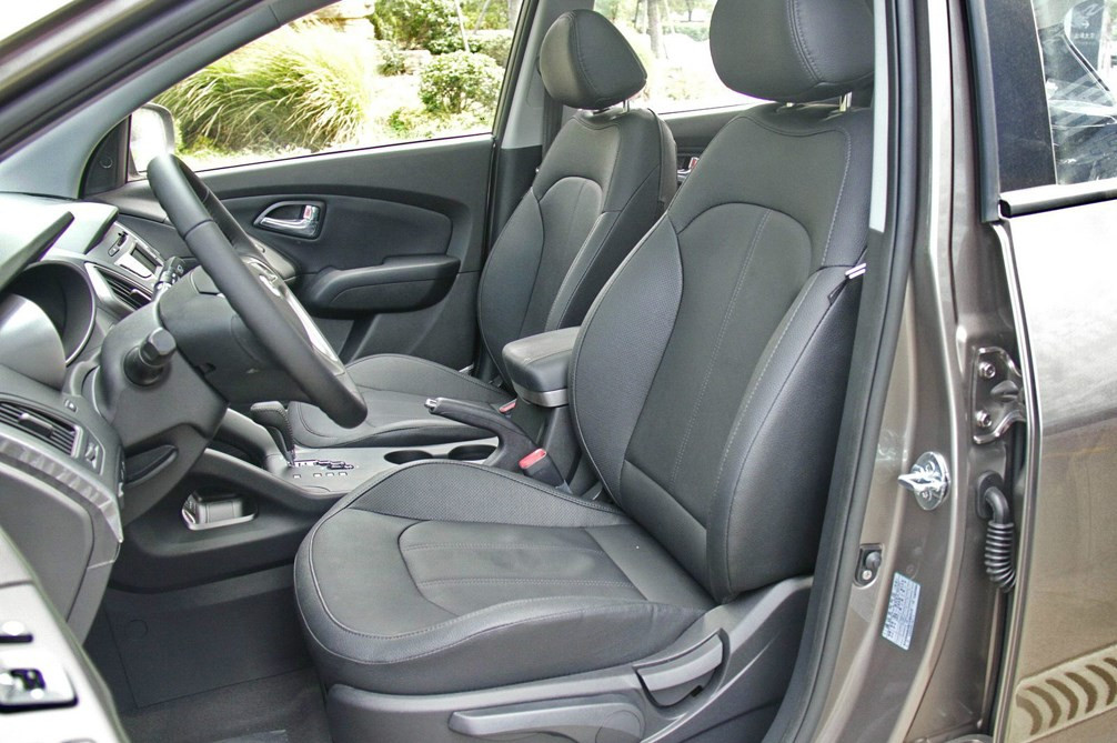 2013款北京现代ix35 2.0GLS车型