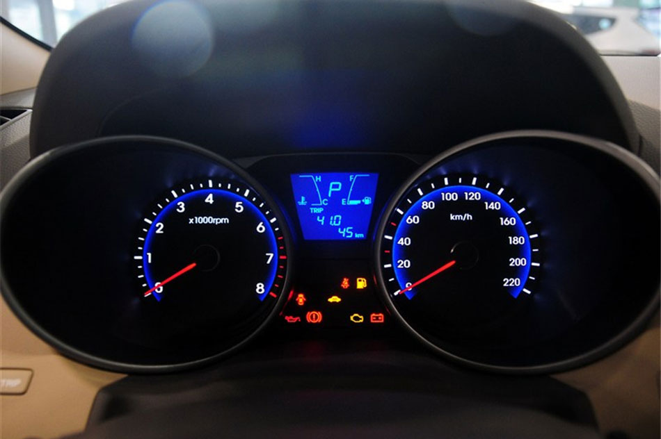 2013款北京现代ix35 2.0GLS自动两驱智能版 国V