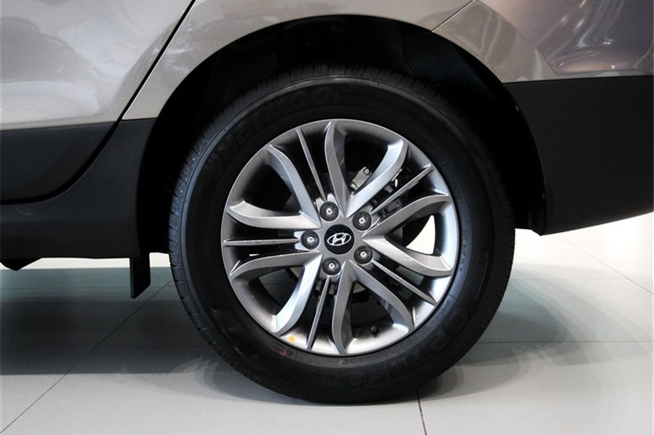 2013款北京现代ix35 2.0GLS自动两驱智能版 国V