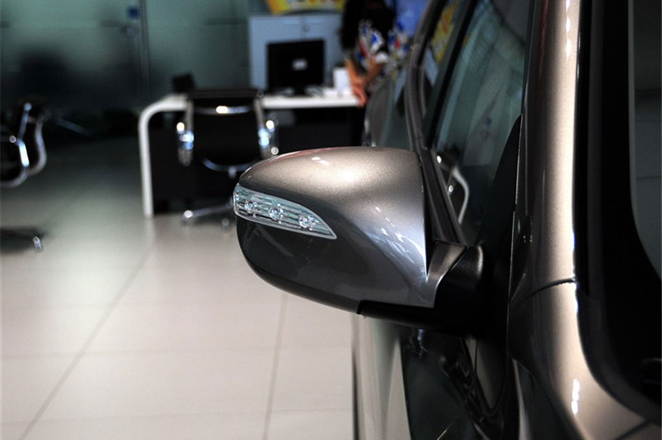 2013款北京现代ix35 2.0GLS自动两驱智能版 国V