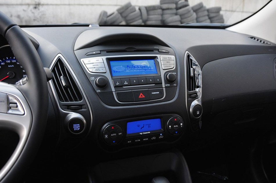 2015款 2.0L 自动两驱智能型 国V 内饰