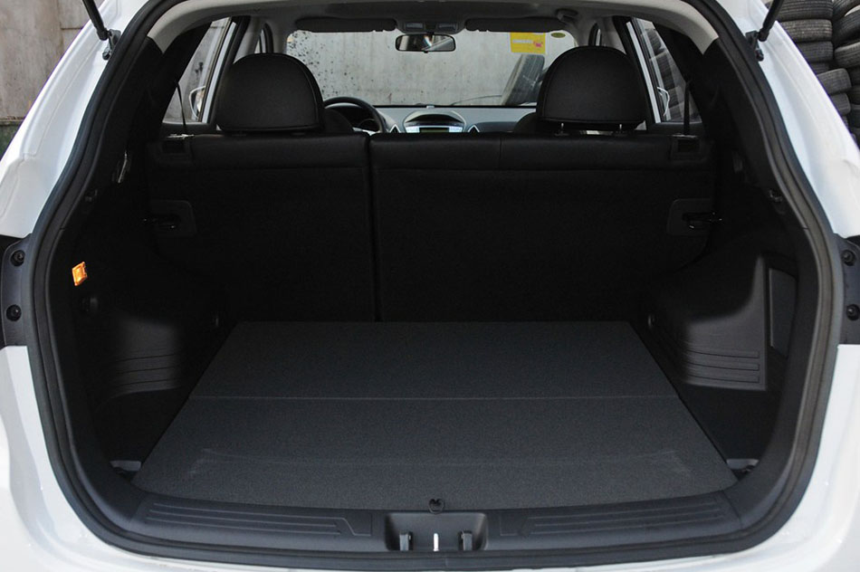 2015款 2.0L 自动两驱智能型 国V 座椅空间