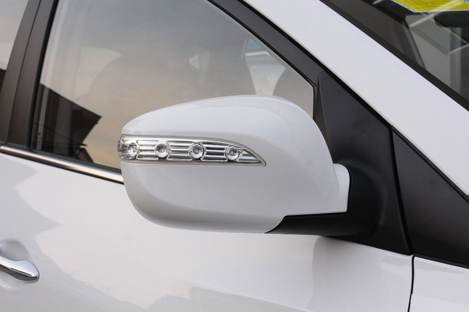 2015款 2.0L 自动两驱智能型 国V 细节