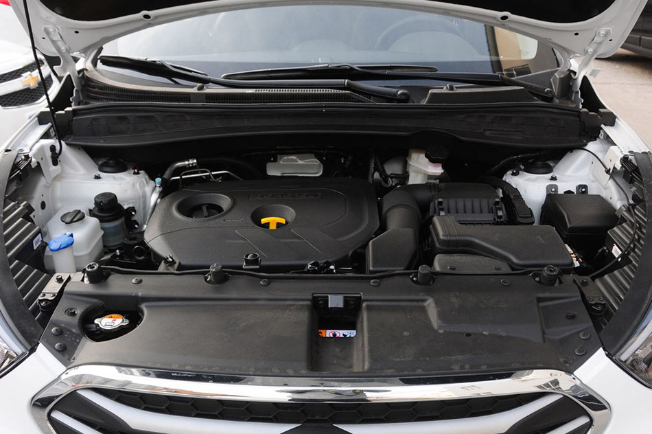 2015款 2.0L 自动两驱智能型 国V 引擎底盘