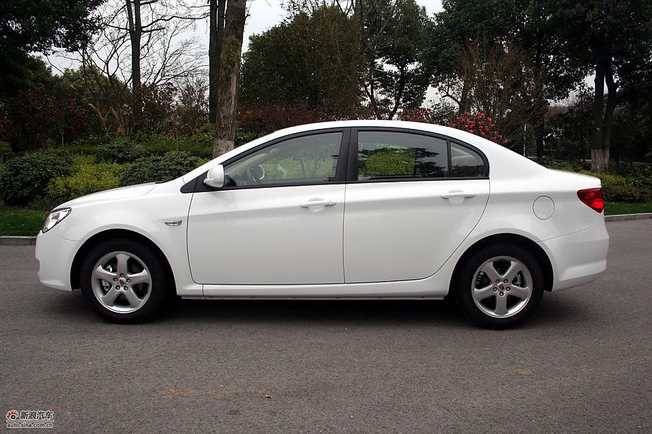 上海汽车荣威350外观实拍