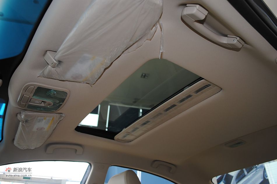 2010款荣威350 1.5L自动讯豪版