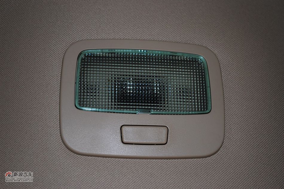 2010款荣威350 1.5L自动讯豪版