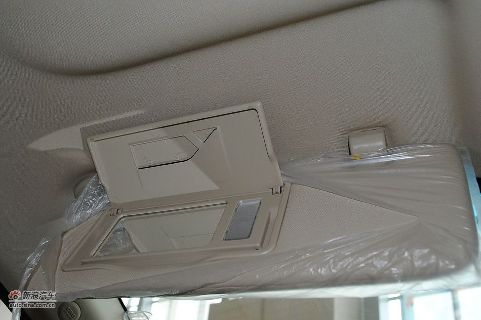 2010款荣威350 1.5L自动讯豪版