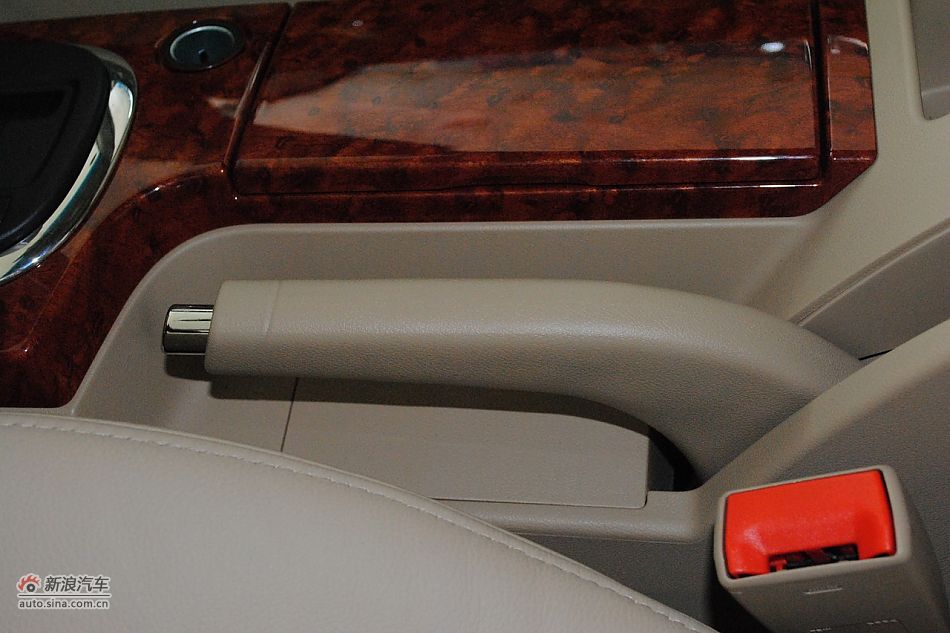 2010款荣威350 1.5L自动讯豪版