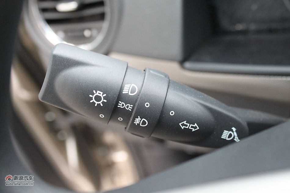 内饰部分及细节